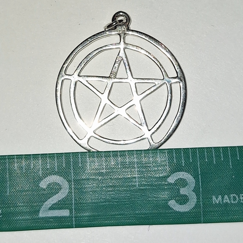 Silver Pentagram Necklace Quartz Pendant NWOT